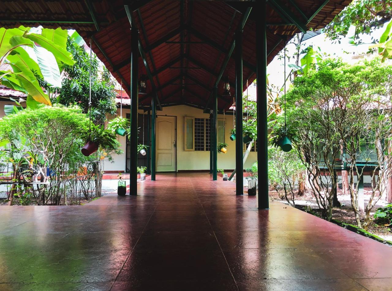 Palm Grove Service Villa Kochi Ngoại thất bức ảnh